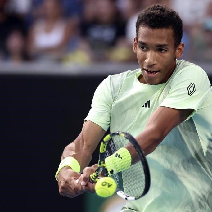 Smooth-serving Auger-Aliassime downs Halys in first round at Marseille